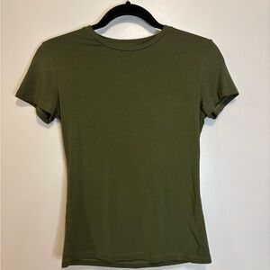 Amazon Essentials Army Green Women's Short Sleeve Tee